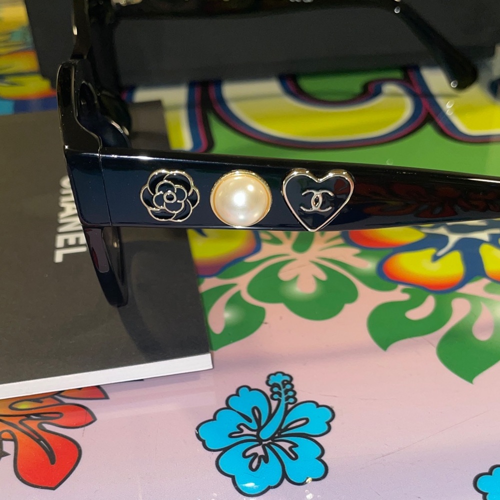 CHANEL Sunglasses 5478 - Picture 5 of 6